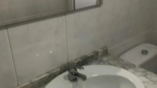 Rooms in Barcelona Sants-Montjuïc - photo 7