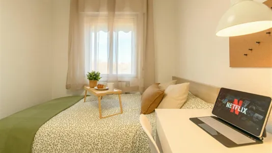 Rooms in Getafe - photo 4