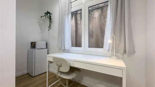 Rooms in Barcelona Eixample - photo 6