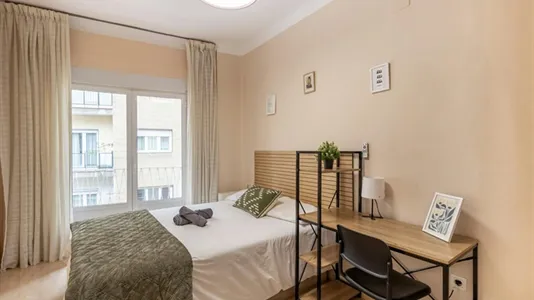 Rooms in Granada - photo 1