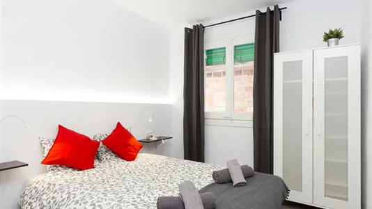 Rooms in L'Hospitalet de Llobregat - photo 2