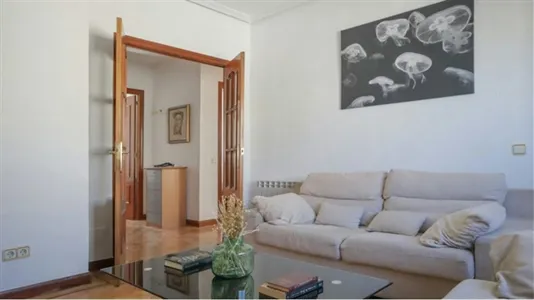 Rooms in Madrid Ciudad Lineal - photo 4