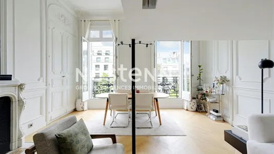 Apartments in Paris 8ème arrondissement - photo 3
