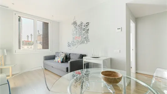 Apartments in Barcelona Eixample - photo 3