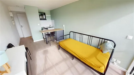 Apartments in Bordeaux - photo 4