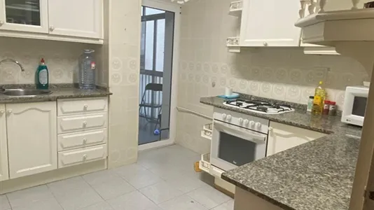 Rooms in Salou - photo 3