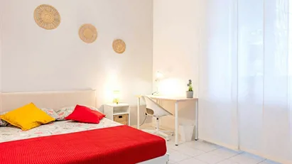 Room for rent in Milano Zona 9 - Porta Garibaldi, Niguarda, Milan