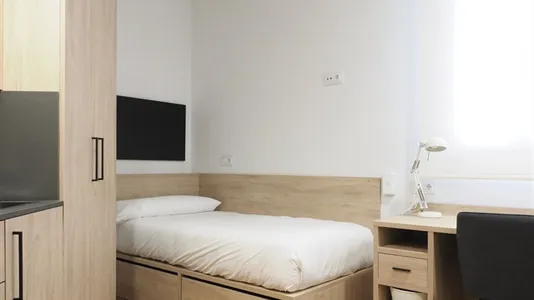 Apartments in Bilbao - photo 4