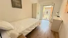 Room for rent, Madrid Puente de Vallecas, Madrid, &lt;span class=&quot;blurred street&quot; onclick=&quot;ProcessAdRequest(9913526)&quot;&gt;&lt;span class=&quot;hint&quot;&gt;See streetname&lt;/span&gt;[xxxxxxxxxxxxx]&lt;/span&gt;