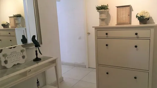 Rooms in Barcelona Sants-Montjuïc - photo 8