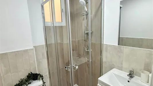 Rooms in Mislata - photo 9