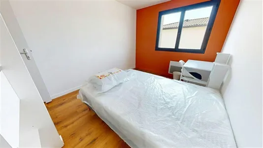 Rooms in Lyon - photo 3