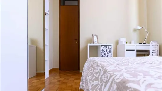 Rooms in Sesto San Giovanni - photo 2