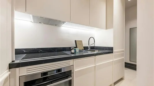 Apartments in Madrid Centro - photo 7