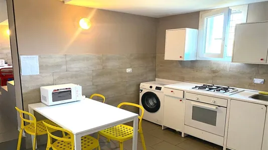 Rooms in Roma Municipio VI – Roma Delle Torri - photo 6