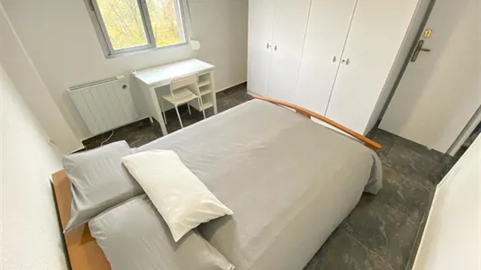 Rooms in Adaro - photo 2